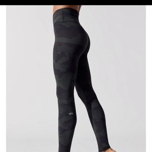 ALO  high waist vapor legging camo